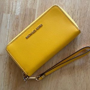 Michael Kors wallet